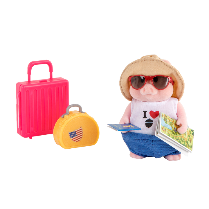 Toy travel kit with pig figurine